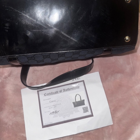 🔥AUTHENTIC GUCCI PURSE WITH C.O.A🔥 - Picture 4 of 8
